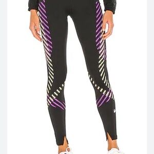 Nike Speed 7/8 Runway GX Tight in Black & Reflective Silver